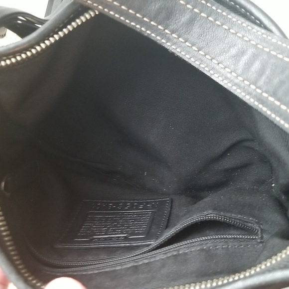 DONATE: COACH PURSE BLACK; Vintage - Picture 8 of 8